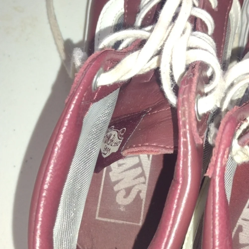Burgundy Metal mash women’s 7.5 high top vans Men's 6
